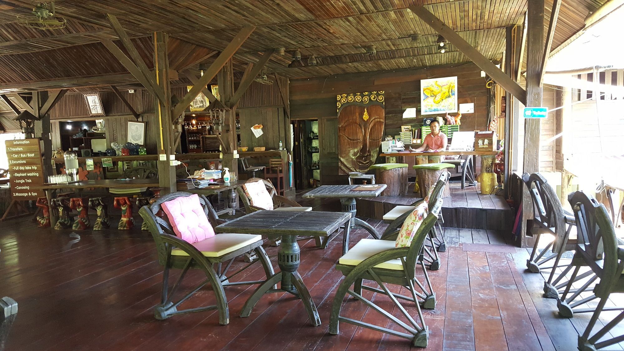 Montania Lifestyle Hotel Phanom Eksteriør bilde
